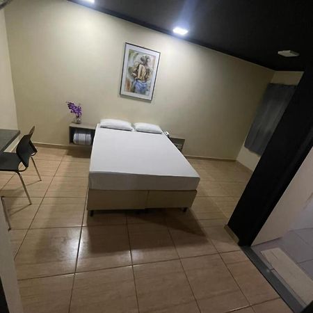 Light Motel - 24 Horas Guarulhos Esterno foto